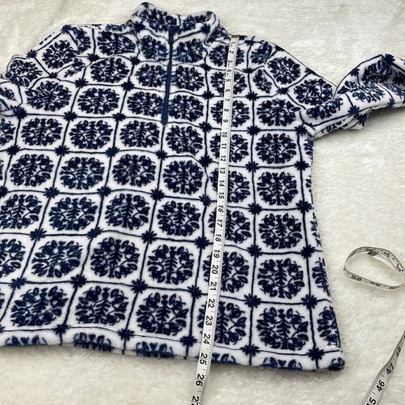 Vineyard Vines Island Tile Printed Teddy Fleece 1/2 Zip Pullover Blue Medium - Picture 7 of 8